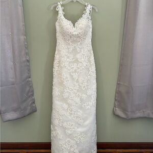 Elegant White Lace Wedding Dress with Spaghetti Straps